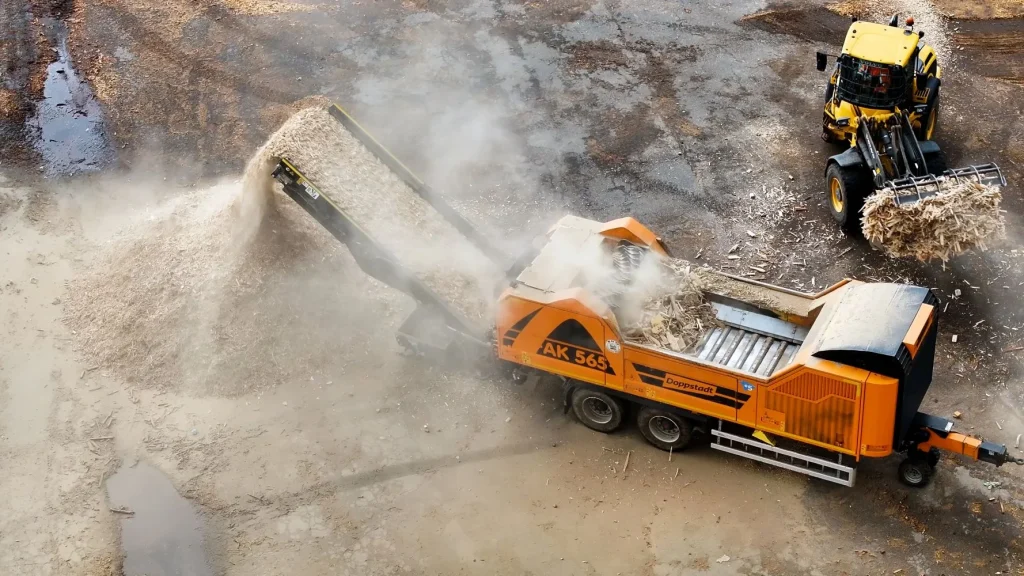 5 AWT Exploitation Broyeur rapide Doppstadt AK 565 pour l'affinage de la biomasse énergie